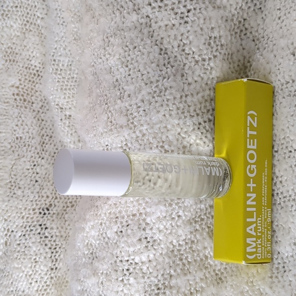 (MALIN+GOETZ) Rollerball dark rum perfume oil, 9ml/0.30fl oz - Picture 2 of 13